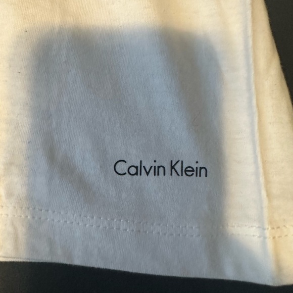 Men’s Calvin Klein Classic Shirt - Picture 2 of 3